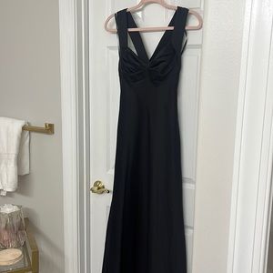 NWT Elegant Calvin Klein long black satin evening gown size 6